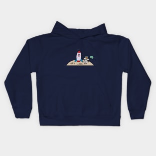 cute astronaut bear with rocketship on the moon Kids Hoodie